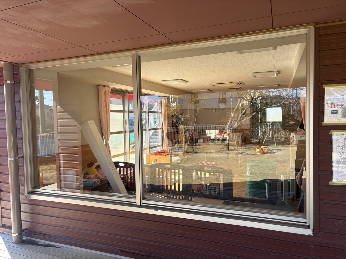 吉野町　むぎっこ保育園　飛散防止フィルム施工