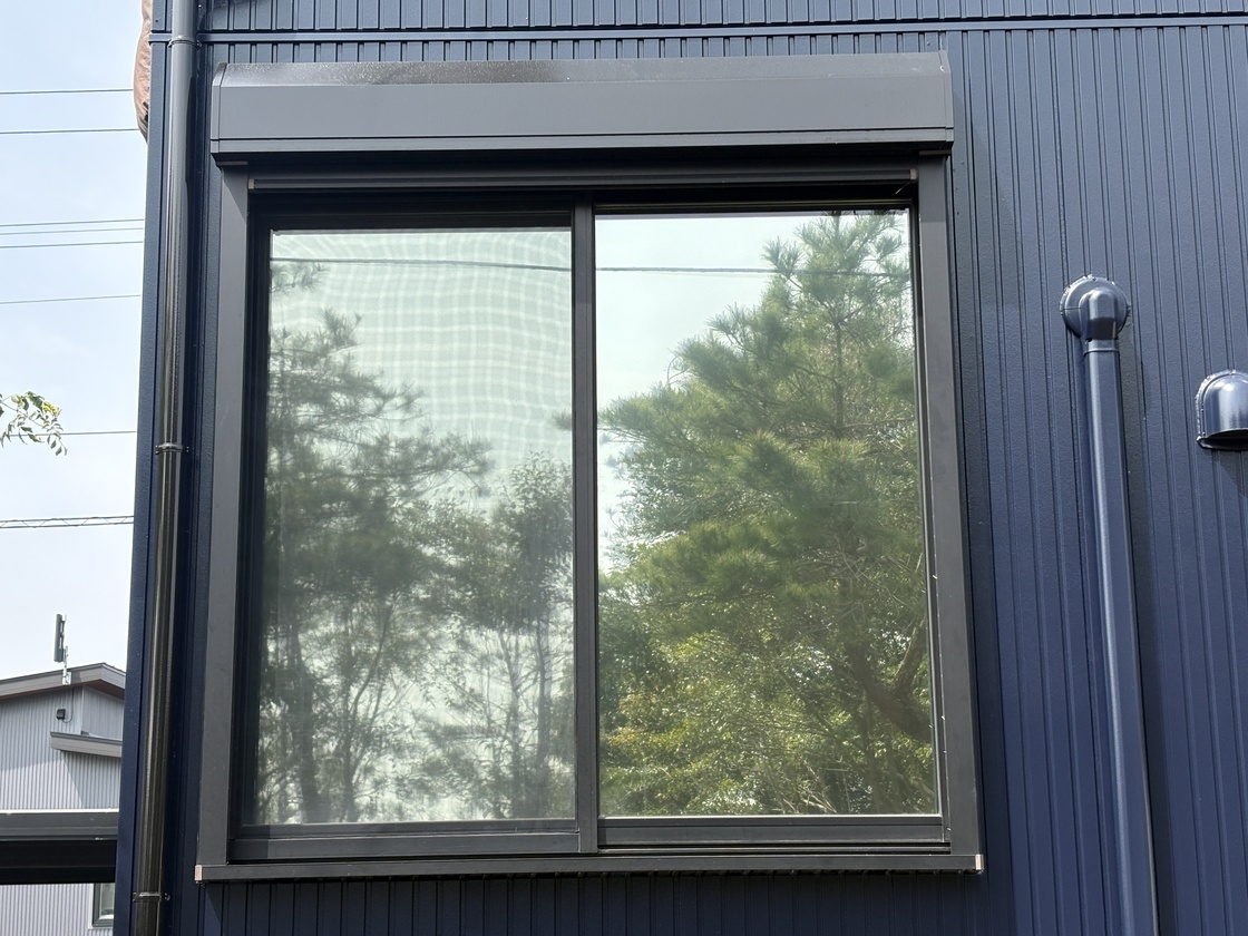 日置市伊集院町妙円寺２丁目　Y様邸　ミラー系遮熱フィルム施工